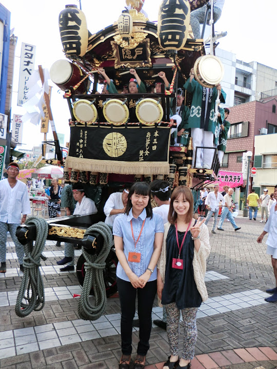 迫力の山車と一緒に